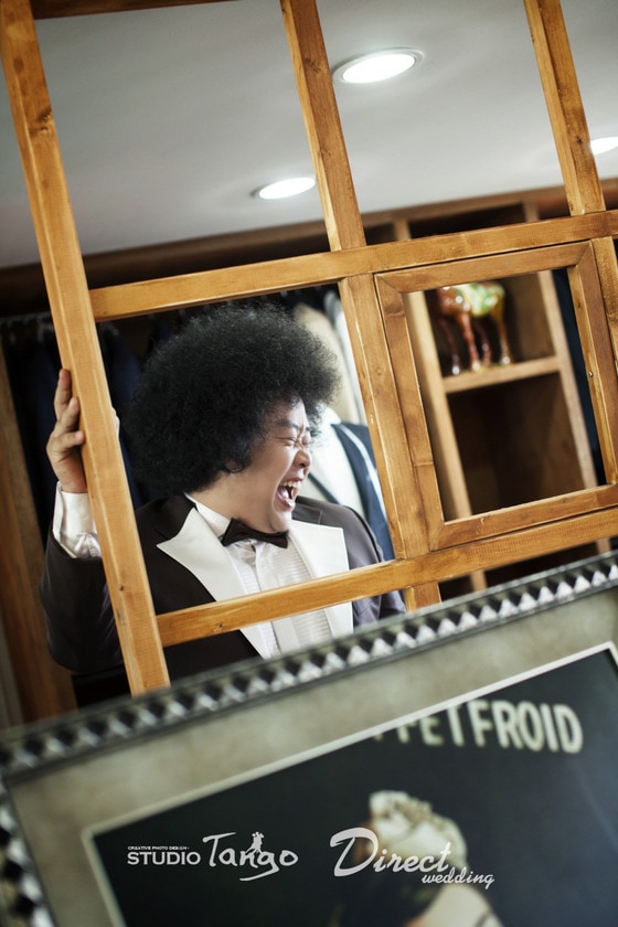 개그맨 송영길 웨딩화보가 28일 공개됐다. © 다이렉트웨딩 제공  