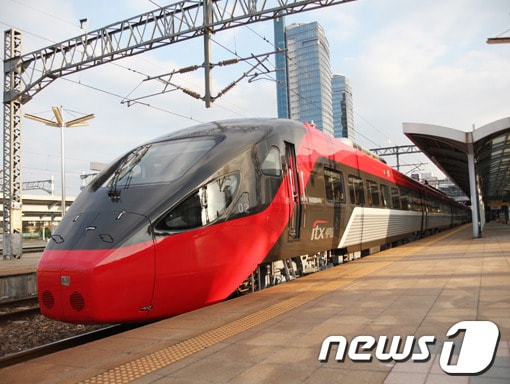 ITX-새마을 외부 모습. <코레일 부산경남본부 제공> © News1 