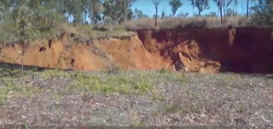 호주 북부 다윈강 인근에 생긴 거대 싱크홀 ⓒ유튜브= News1