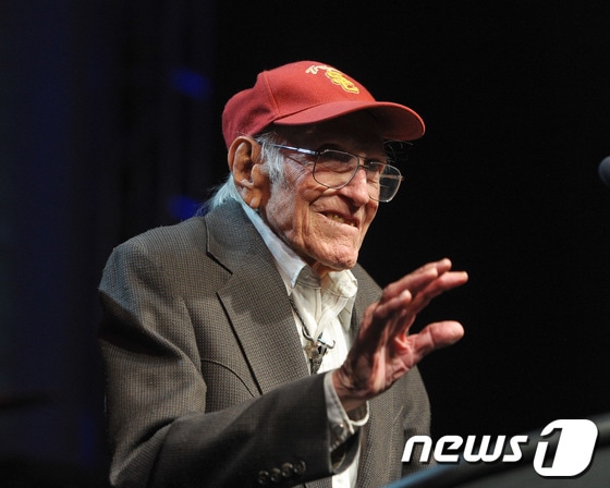 루이스 잠페리니© AFP=뉴스1