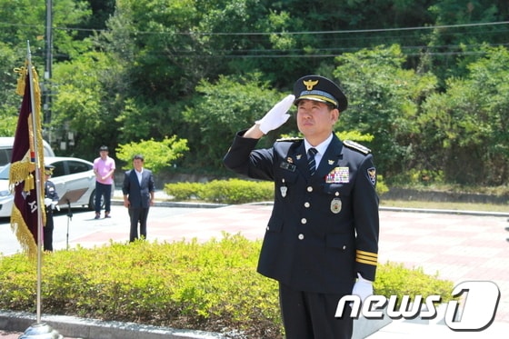 위강석 원주경찰서장이 7일 취임했다.(사진제공=원주경찰서).2014.7.7/뉴스1 © News1 권혜민 기자  
