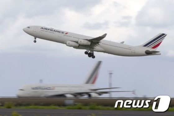 프랑스 항공사인 에어프랑스 소속의 보잉777기ⓒAFP= News1