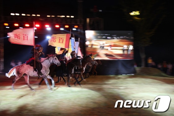 지난해 황산벌전투 재현장면ⓒ News1