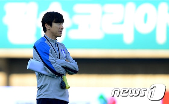 슈틸리케 한국 축구대표팀 감독을 보좌할 내국인 코칭스태프로 신태용, 박건하, 김봉수 코치가 확정됐다. 사진은 신태용 코치의 모습. ⓒ News1