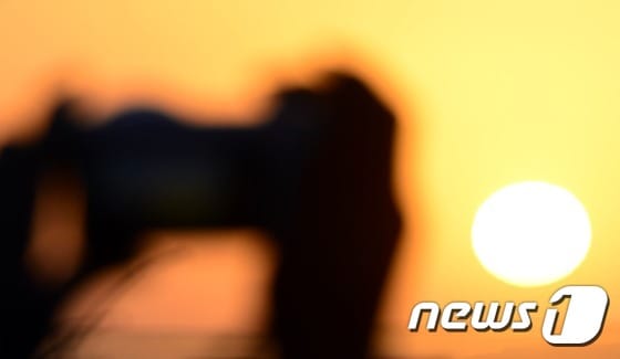 서울 남산 팔각정에서 본 일출 모습.  /뉴스1 ⓒ News1