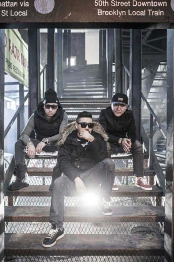 BRAVE 엔터테인먼트 제공