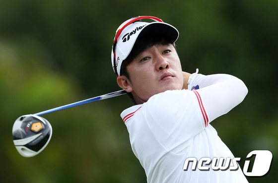 박성준(29)이 미국프로골프(PGA)투어 휴매너 챌린지 3라운드 공동 9위에 올랐다. ⓒ AFP=News1