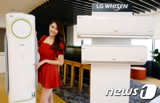 LG전자가 사계절 모두 사용할 수 있는 2016년형 휘센 냉난방에어컨 9종을 출시했다고 25일 밝혔다ⓒ News1