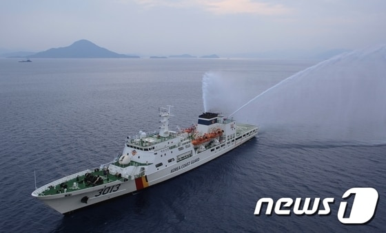 군산해경 3000톤급 경비함 '태평양 13'호가 취역식을 갖고 본격적인 활동에 나섰다.ⓒ News1