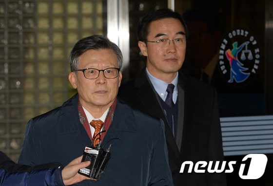 백종천(왼쪽) 전 청와대 외교안보실장과 조명균 전 통일외교안보정책비서관./뉴스1 ⓒ News1 양동욱 기자