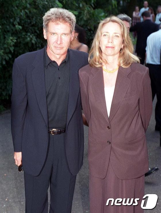 할리우드 배우 해리슨 포드(왼쪽)와 전처 멜리사 매티슨 ⓒ AFP=뉴스1