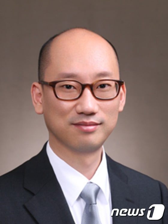 신동윤 부경대학교 인쇄정보학과 교수. (부경대 제공)ⓒ News1