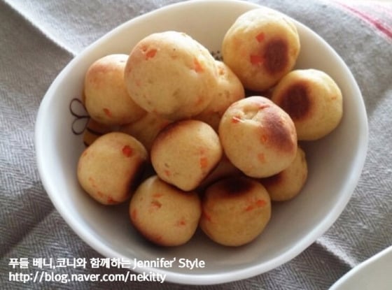 '고구마당근볼'은 섬유질이 풍부하며 장 건강에 도움이 되기 때문에 변비 예방과 해결에 도움이 된다.(정보 및 사진 네이버 블로거 '푸들 베니, 코니와 함께하는 Jennifer' Style' 제공)ⓒ News1