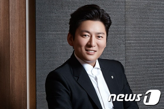 반얀트리 클럽 앤 스파 서울은 12월 7일 식음료 이사로 강레오 요리연구가를 선임했다. 사진 제공/ 반얀트리 클럽 앤 스파 서울 ⓒ News1travel