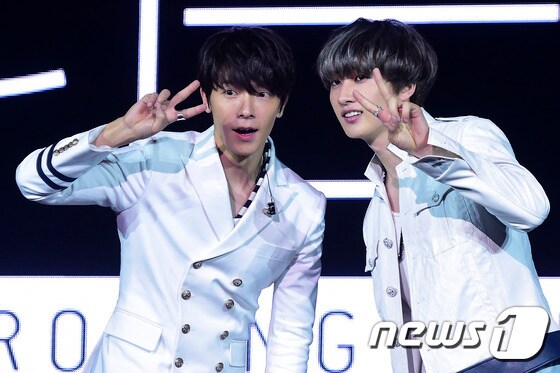 슈퍼주니어-D&E 동해, 은혁(오른쪽) ⓒ News1