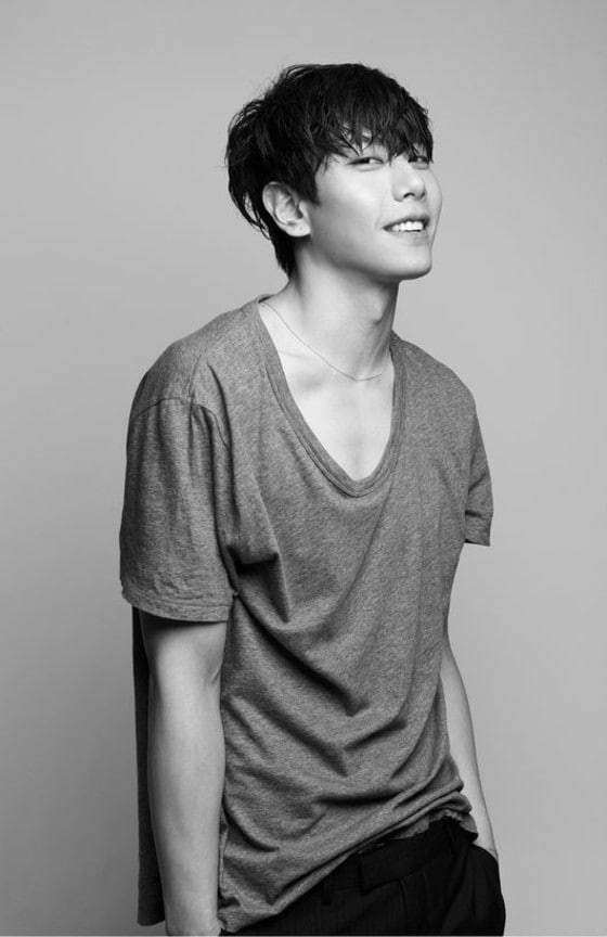 박효신이 강제집행 면탈 혐의 첫 공판에 참석했다.