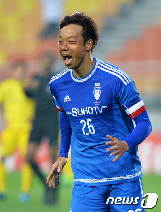 수원 삼성의 10월 선수로 선정된 염기훈. ⓒ News1