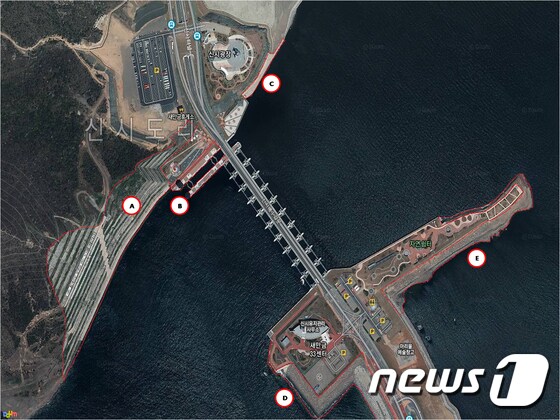출입통제 장소로 지정된 신시 배수갑문 주변.ⓒ News1