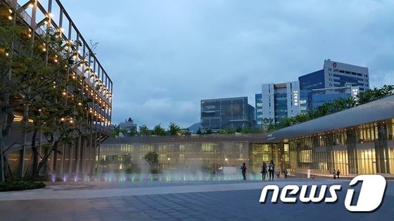 국립아시아문화전당은 24일 문화가 있는 날을 맞이해 인문강연, 공연 관람, 전당 견학 등 다양한 프로그램을 실시한다. (문화체육관광부 제공)2015.6.18.ⓒ News1