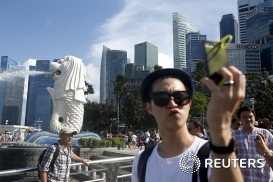 Wider Image: Singapore - 50 Years Of Independence