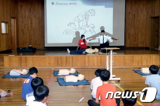 평창군 심폐소생술 교육 모습(사진제공=평창군)/뉴스1 ⓒ News1