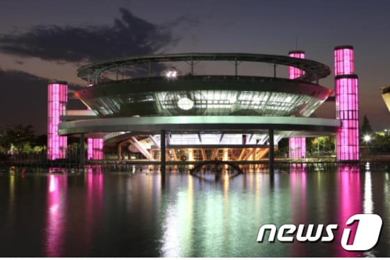 세계광엑스포 주제관 야경(광주시 제공)ⓒ News1