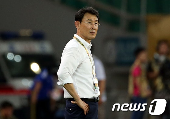 여자 축구 대표팀의 윤덕여 감독. ⓒ News1 