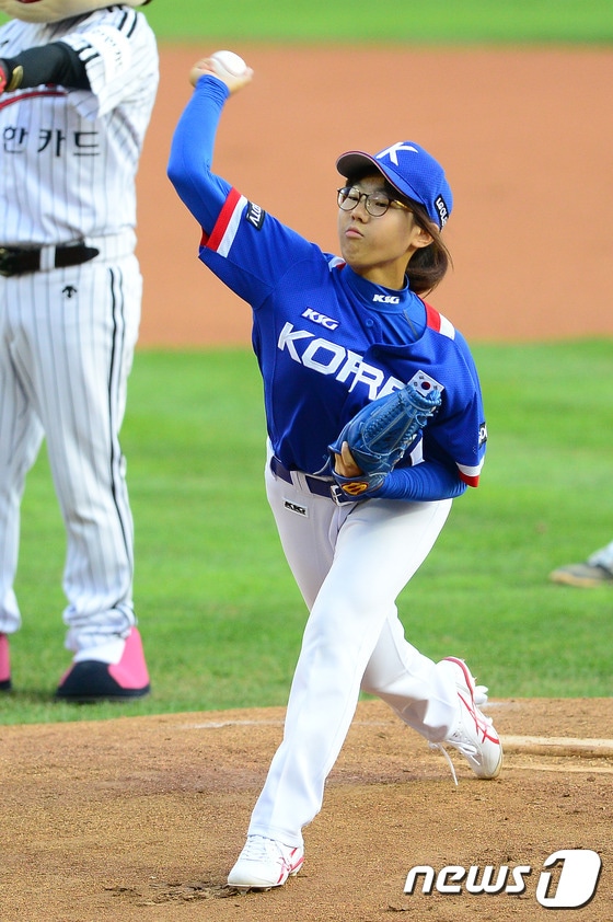 한국 여자 야구대표팀 김라경. 2015.8.27/뉴스1 ⓒ News1 민경석 기자