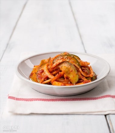 도라지 오이무침(사진 및 레시피=이밥차)