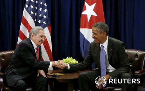 라울 카스트로 쿠바 국가평의회 의장(왼쪽)과 버락 오바마 미국 대통령이 유엔총회에서 별도로 회동했다. ⓒ 로이터=뉴스1