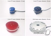 사이즈별로 제작된 힘·토크 센서. (성균관대 제공) ⓒ News1