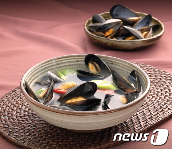 겨울철 뜨거운 국물 대표 ‘홍합’…해외의 요리법은 - 뉴스1