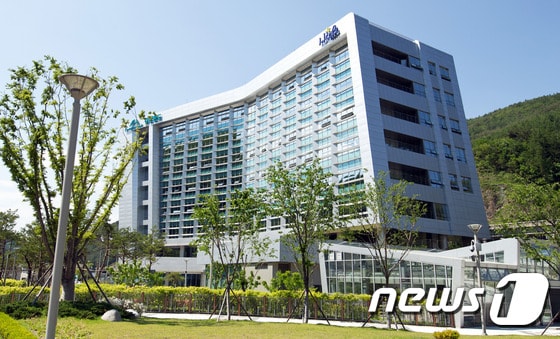 강원 정선 강원랜드 행정동 전경. (강원랜드 제공) 2016.11.6/뉴스1 ⓒ News1 하중천 기자