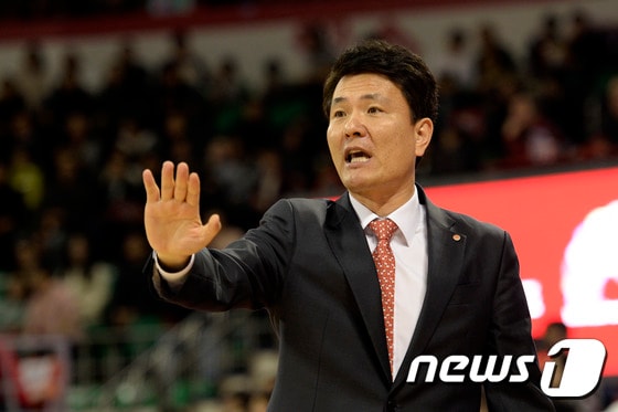 김영만 전 감독. 2016.12.18/뉴스1 ⓒ News1 안은나 기자
