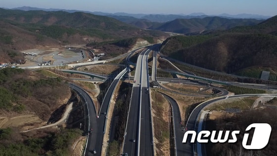상주~영덕간 고속도로/사진제공=경북도 ⓒ News1