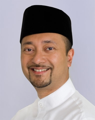 마하티르 모하메드 전 총리(1981~2003년 집권)의 아들로 집권당 소속인 무크리즈 마하티르가 다수 의원의 지지를 받지 못한다는 이유로 당내 퇴진 압박을 받다 케다주 총리직에서 물러났다. ⓒ News1