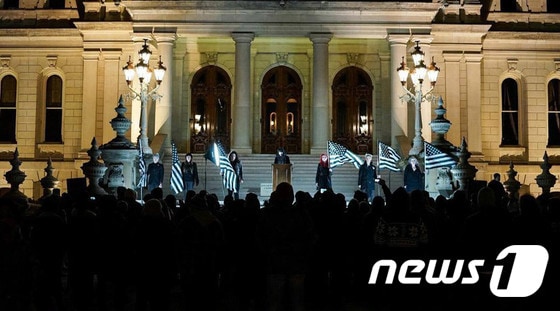 지난 해 12월 미시간에서 사타니스트 템플이 연 행사 모습. (출처=페이스북)ⓒ News1