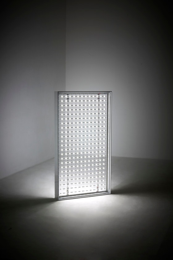 동부라이텍은 전세계 광고용 조명시장을 겨냥한 루미시트 커튼 LED조명을 출시했다고 29일 밝혔다.ⓒ News1