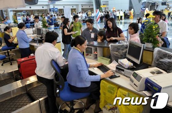 필리핀 마닐라 국제공항의 제3터미널 체크인 카운터. 2008.7.25 자료사진ⓒ AFP=News1