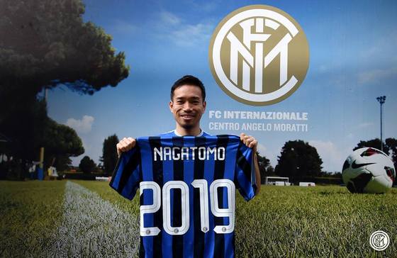 일본 국가대표 수비수 나가토모 유토(30)가 이탈리아 세리에A의 인터 밀란과 2019년까지 재계약을 맺었다. (인터 밀란 홈페이지 캡처) ⓒ News1