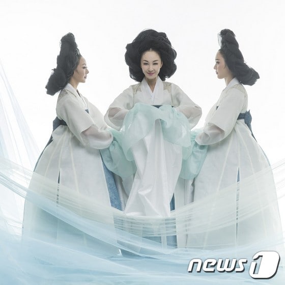 전통춤 공연 '무원' 설정사진 ⓒ국립국악원 무용단 김청우