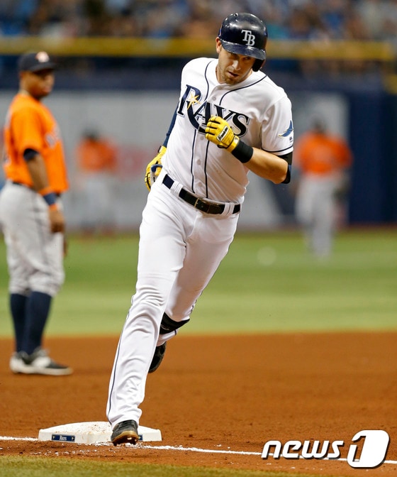 에반 롱고리아가 탬파베이 레이스를 떠나 샌프란시스코 자이언츠로 이적했다. ⓒ AFP=News1