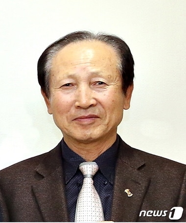 충북  (재)충주시장학회 권용만 이사장.ⓒ News1
