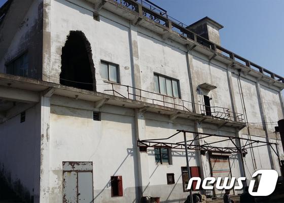 채만식의 소설 '탁류'의 배경지인 군산 째보선창의 한 건물 ⓒ News1 김대홍 기자