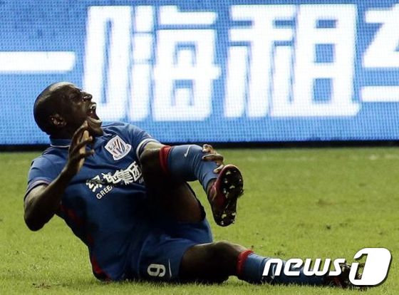 끔찍한 부상을 당한 뎀바 바ⓒ AFP=News1