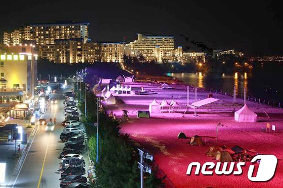 로맨틱한 삼척 해수욕장의 밤. (뉴스1 DB) ⓒ News1