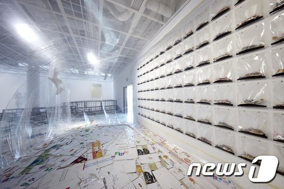 연작전'커넥트1:스틸 액츠' 중 '장엄한 광채' 전시전경 ⓒ News1