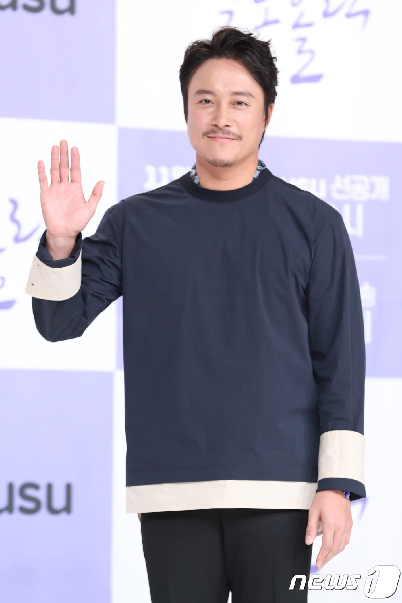 배우 최대철이 30일 오후 서울 영등포 타임스퀘어 아모리스홀에서 진행된 OCN 드라마 '멜로홀릭' 제작발표회에 참석해 포즈를 취하고 있다. 2017.10.30 / 뉴스1 ⓒ News1 강고은 에디터