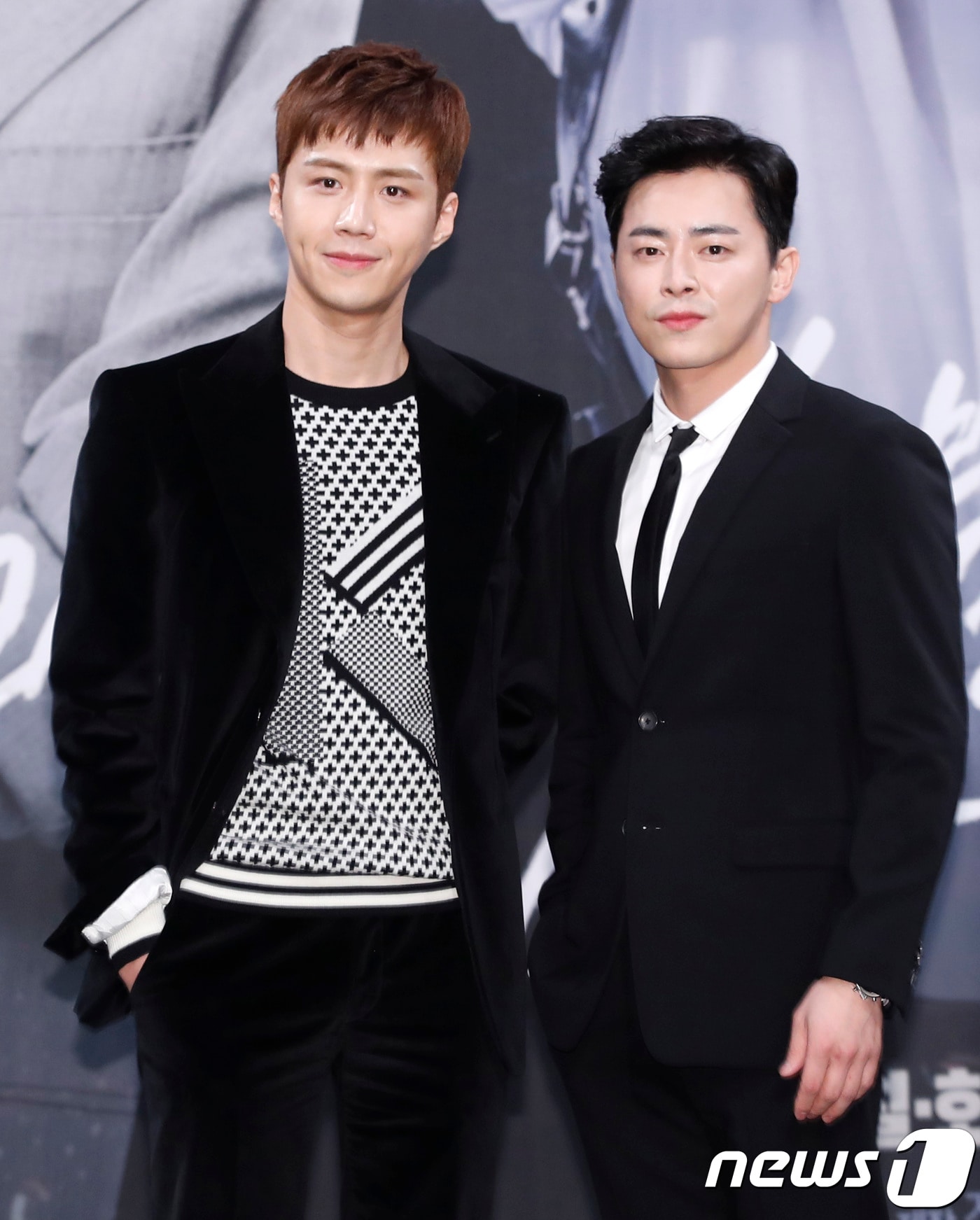 배우 조정석, 김선호(오른쪽)가 23일 오후 서울 상암 MBC에서 열린 월화특별기획 ‘투깝스’ 제작발표회에 참석해 포즈를 취하고 았다. 2017.11.23./뉴스1 ⓒ News1 권현진 기자