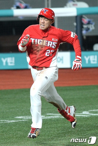 2017시즌 1호 그라운드 홈런의 주인공, 이명기./뉴스1 DB ⓒ News1 오장환 기자